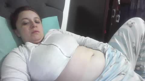 Snapshot of isabellaa_hills_ chatting on 10.10.25 isabellaa_hills_ online show from 10.10.25