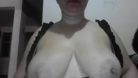 Snapshot of isabellaa_hills_ chatting on 07.14.26 isabellaa_hills_ online show from 07.14.26