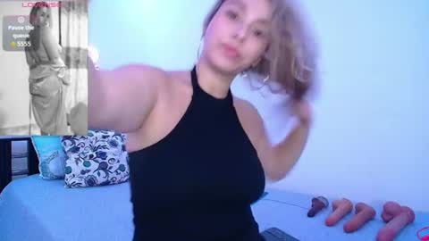 Snapshot of isabellaa_smith03 chatting on 07.18.26 isabellaa_smith03 online show from 07.18.26