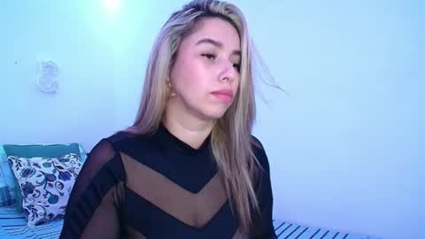 Snapshot of isabellaa_smith03 chatting on 07.19.26 isabellaa_smith03 online show from 07.19.26