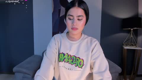 Isa Hill  online show from 12.29.24