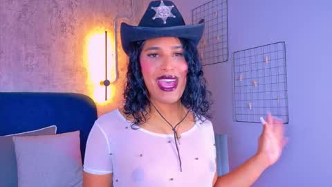 Snapshot of isabellaho1317 chatting on 10.28.25 Isabella online show from 10.28.25