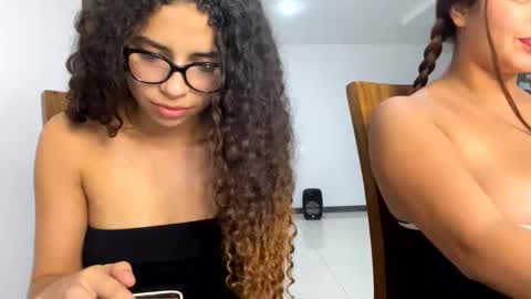 Snapshot of isabellakoffs chatting on 01.26.25 Isabella.. back again online show from 01.26.25