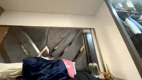 Snapshot of isabellakoffs chatting on 10.07.25 Isabella.. back again online show from 10.07.25