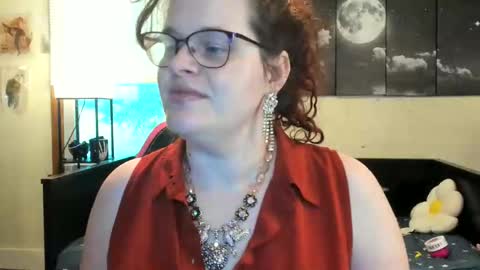 isabellamariedarcy online show from 06.10.26