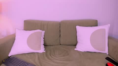 Snapshot of isabellas_smith chatting on 03.10.25 Martina IG martissmith01 online show from 03.10.25