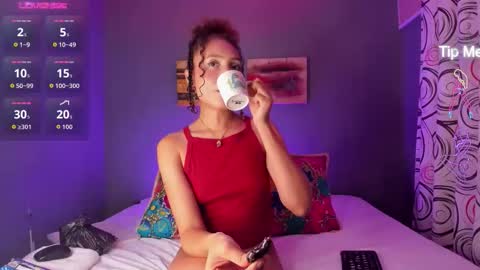 Snapshot of isabellaspencer chatting on 10.10.25 Isabella online show from 10.10.25