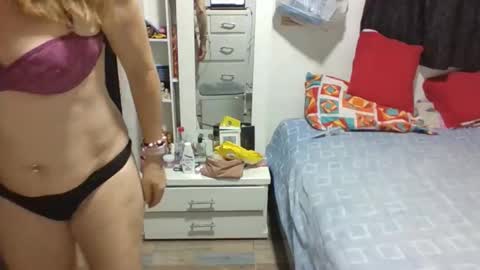 Snapshot of isabellawouti chatting on 01.19.26 isabella online show from 01.19.26