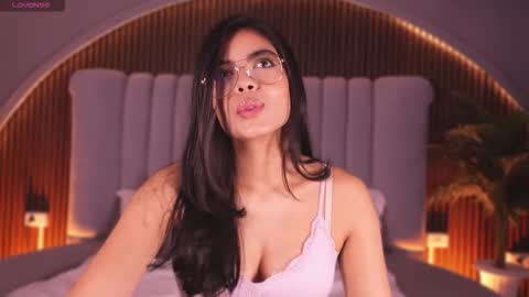 Isa  online show from 03.05.26