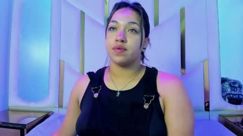 Snapshot of isabellrodriguez18 chatting on 04.17.26 isabellrodriguez18 online show from 04.17.26