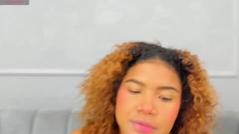 Snapshot of isabellsmmith chatting on 02.02.25 Isabellsmmith online show from 02.02.25