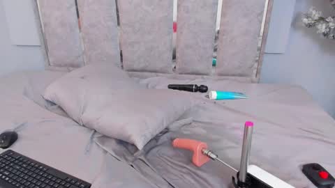 Snapshot of isabellsmmith chatting on 03.01.25 Isabellsmmith online show from 03.01.25