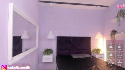 Snapshot of isabellsmmith chatting on 11.18.25 Isabellsmmith online show from 11.18.25