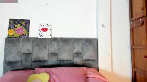 Isabela  online show from 11.18.25