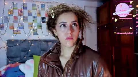 Snapshot of isangel_ chatting on 02.15.26 Isabela online show from 02.15.26