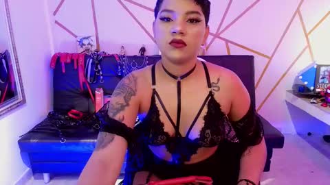 isabela online show from 10.22.25