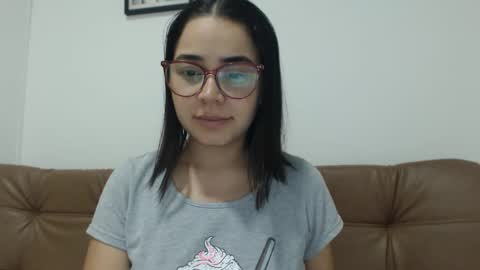 Snapshot of isemma chatting on 01.19.26 Emma online show from 01.19.26