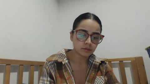 Snapshot of isemma chatting on 02.03.26 Emma online show from 02.03.26