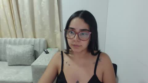 Snapshot of isemma chatting on 02.12.26 Emma online show from 02.12.26