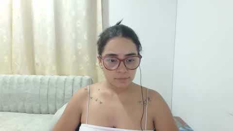 Snapshot of isemma chatting on 03.03.26 Emma online show from 03.03.26