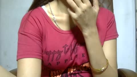 Snapshot of ishika_ishu chatting on 06.17.26 ishika_ishu online show from 06.17.26