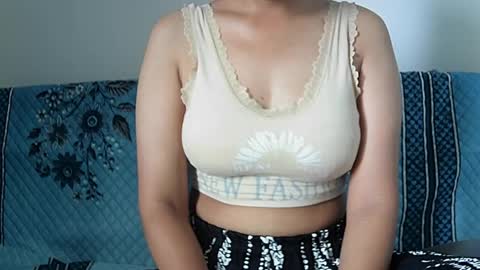 Snapshot of ishika_singh_ chatting on 06.26.26 ishika_singh_ online show from 06.26.26