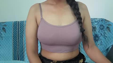 Snapshot of ishika_singh_ chatting on 06.29.26 ishika_singh_ online show from 06.29.26
