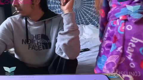 Snapshot of isissun03 chatting on 10.06.25 Isis SUN online show from 10.06.25