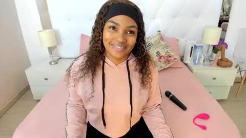 Vanessa online show from 10.05.25