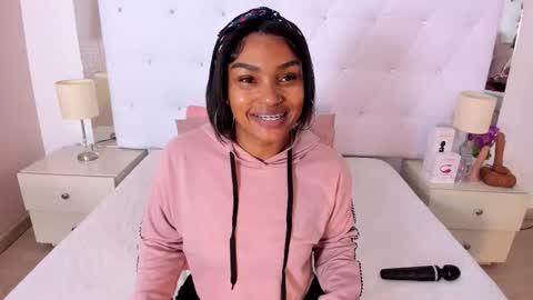 Vanessa online show from 01.06.26