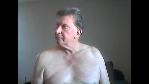 island625103 online show from 02.21.25