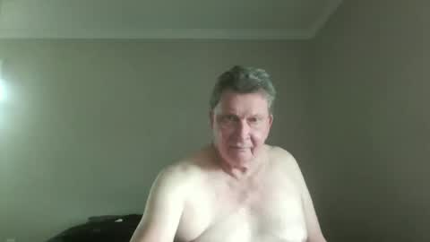 island625103 online show from 09.12.25