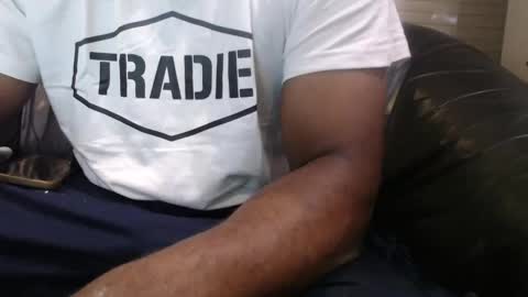 islandboi_88 online show from 11.22.25