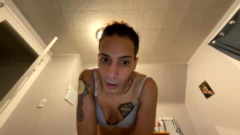 Snapshot of ismecandycaine chatting on 12.30.24 ismecandycaine online show from 12.30.24