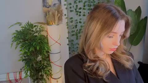 Emilia online show from 02.05.26