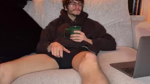 Snapshot of isocialmedia chatting on 02.06.26 isocialmedia online show from 02.06.26