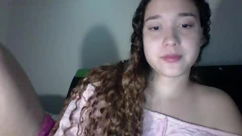 Snapshot of issa30213 chatting on 12.05.25 Issa online show from 12.05.25