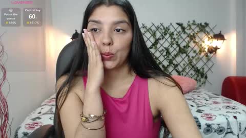 Snapshot of issa_nassar chatting on 09.10.25 Issa online show from 09.10.25