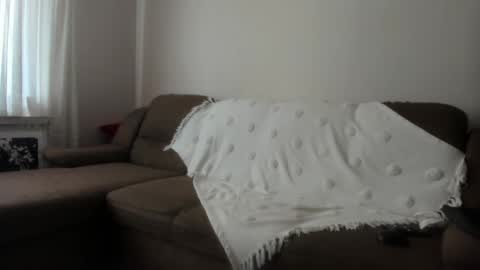 Issabelle online show from 02.19.25