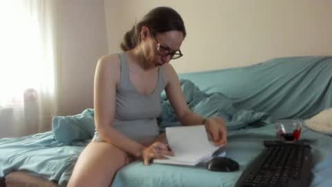 Snapshot of issabelle_69 chatting on 04.25.26 Issabelle online show from 04.25.26