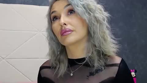 IssaSmyth online show from 02.28.26