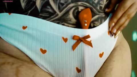 Yiz online show from 02.16.25