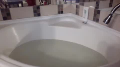 Snapshot of itgetsb1gger chatting on 02.23.26 itgetsb1gger online show from 02.23.26