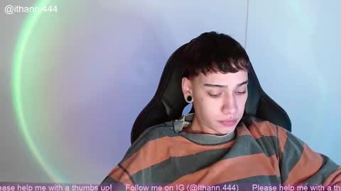 Snapshot of ithan_rose chatting on 11.08.25 Ithan online show from 11.08.25