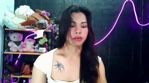 its_chloe20 online show from 05.22.26