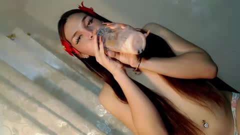 EZZIE online show from 03.08.25