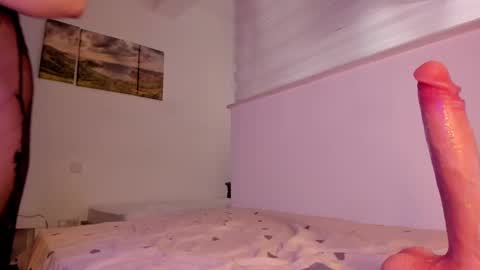 Snapshot of itsbellax chatting on 03.10.25 Isabella online show from 03.10.25