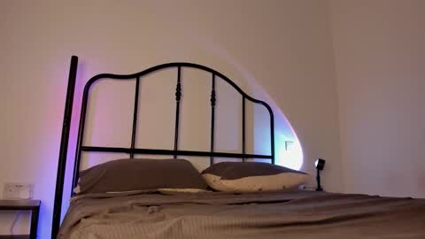 Snapshot of itsbellax chatting on 09.13.25 Isabella online show from 09.13.25