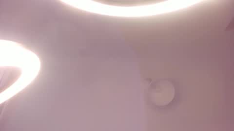 Snapshot of itsbellax chatting on 09.23.25 Isabella online show from 09.23.25