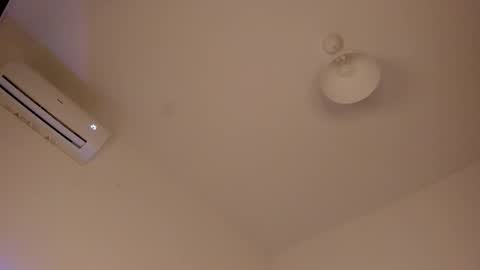 Snapshot of itsbellax chatting on 10.30.25 Isabella online show from 10.30.25